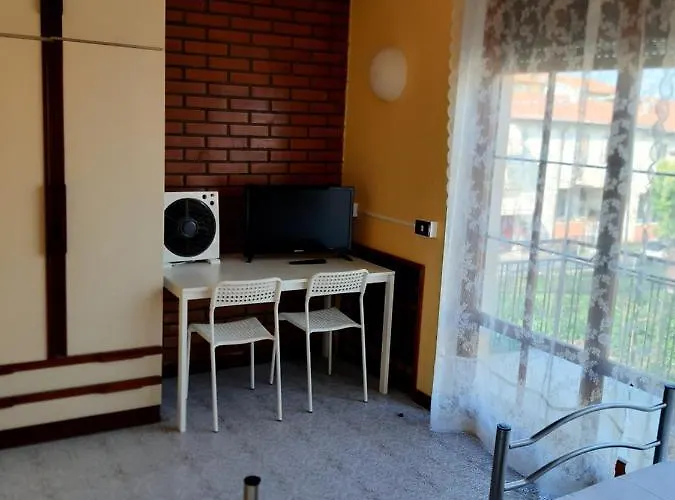 Easyroom ゲストハウス Piovene Rocchette