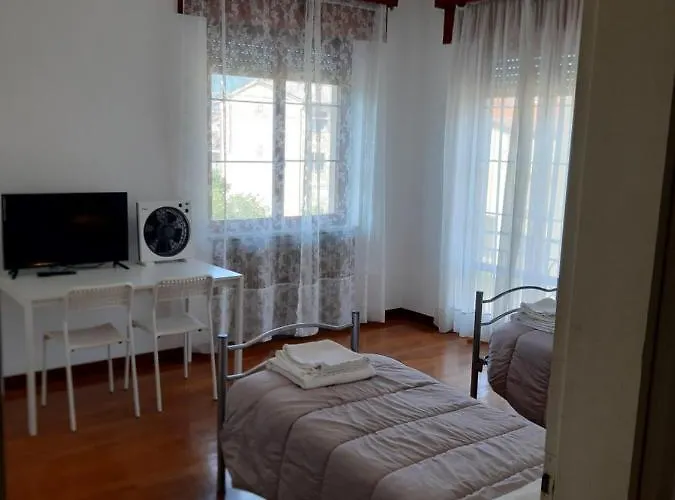 ゲストハウス Easyroom 3*